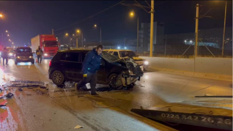 Bursa'da ortalık savaş alanına döndü; 10 yaralı...