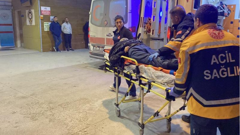 Bursa'da otobüsün çarptığı adam ağır yaralandı