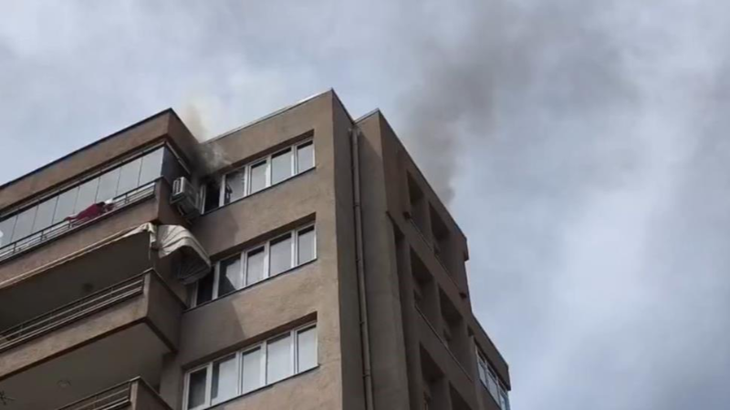 Bursa'da panik dolu anlar; 8 katlı binada...