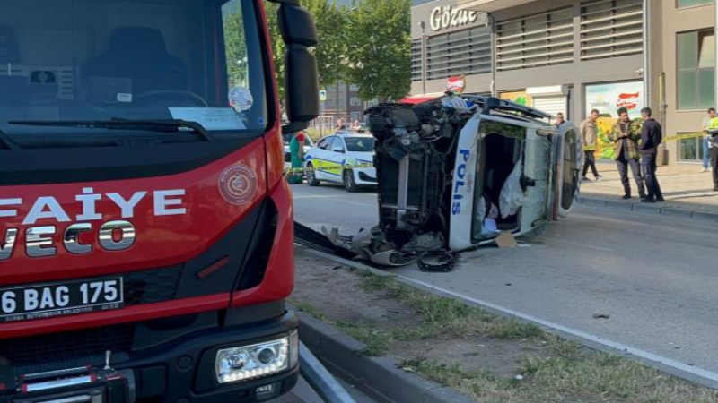 Bursa'da polis aracı takla attı; Sağlık durumları iyi...
