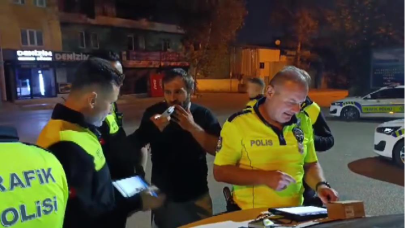 Bursa'da polisi kandırmak isteyen şüpheliyi parmak izi ele verdi