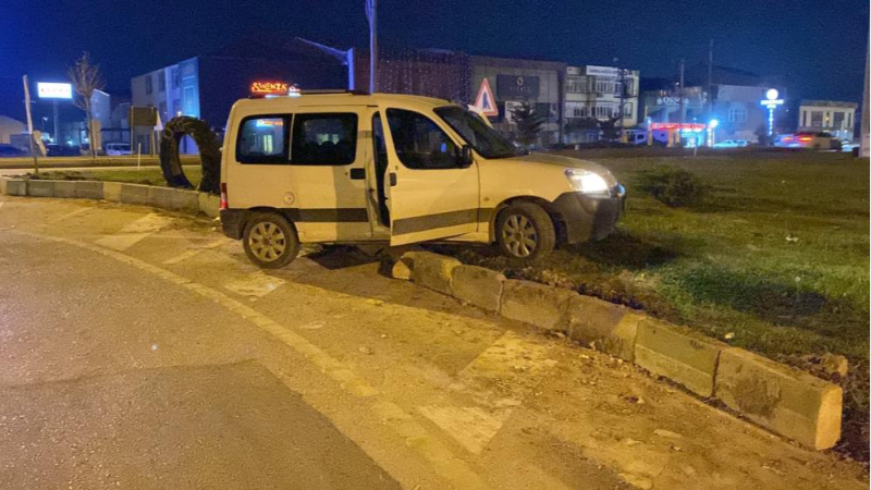 Bursa'da polisten kaçtı, kaza yaptı ve yakalandı...