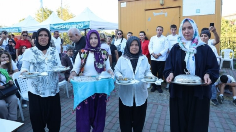 Bursa'da renkli şenlik; Lezzet şenliği...