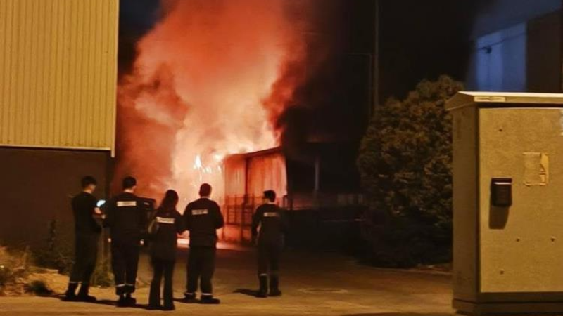 Bursa'da sanayi bölgesinde alevler yükseldi