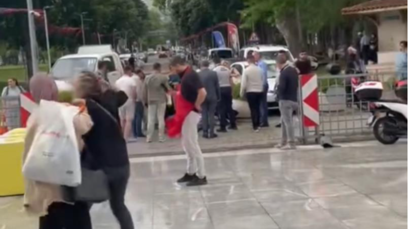 Bursa'da şiddetli rüzgar bir kişiyi hastanelik etti