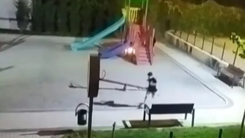 Bursa'da şok eden olay; Parkı ateşe verdiler