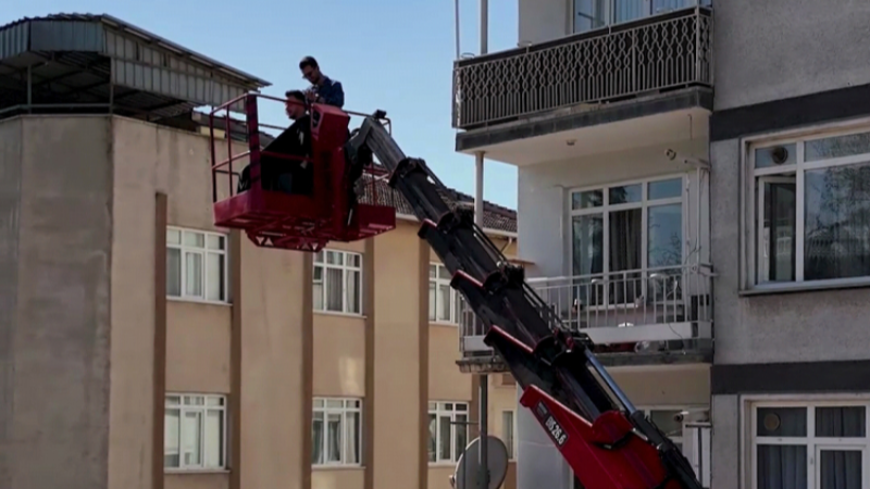 Bursa'da tanıdığınız tüm berberleri unutun; Bakın nerede traş yaptı...