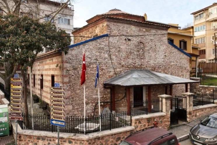 Bursa'da tarihi yapıya yapılan hainlik!