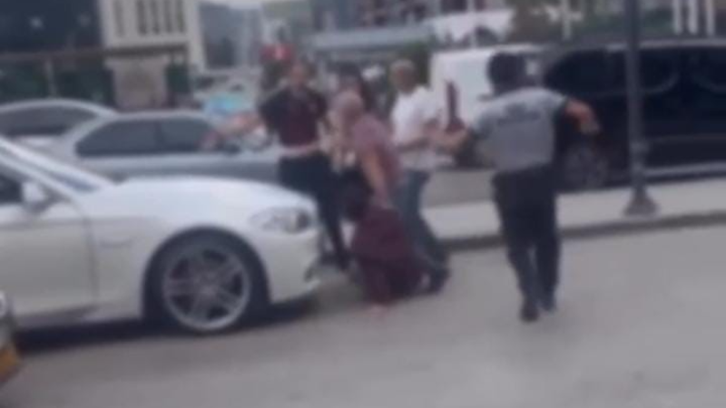 Bursa'da trafikte yumruk yumruğa birbirlerine girdiler