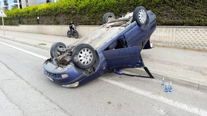 Bursa'da ürküten görüntü; Takla atarak durdu