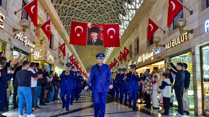 Bursa'da vatandaşlar unutulmaz anlar yaşadı