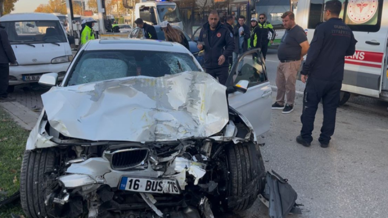 Bursa'da yarış yaptılar ortalığı savaş alanına çevirdiler