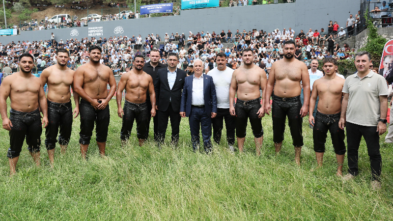 Bursa'da yiğitler çıktı meydane...