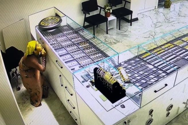 Bursa’da 'yok artık' dedirten hırsızlık: Küçük çocuk 2 milyonluk altın çaldı!