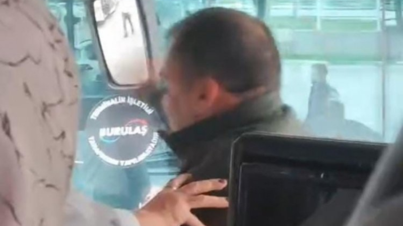 Bursa'da yolcu otobüsü içerisinde arbede!