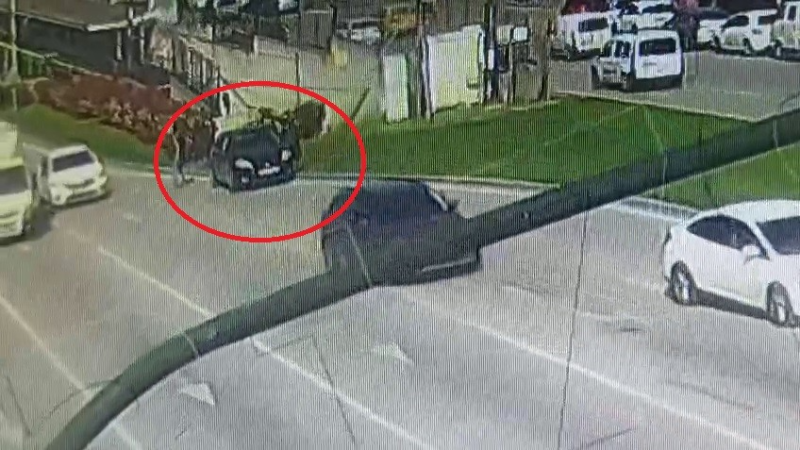 Bursa'da yolda kalan aracı yardım etme bahanesiyle çaldılar