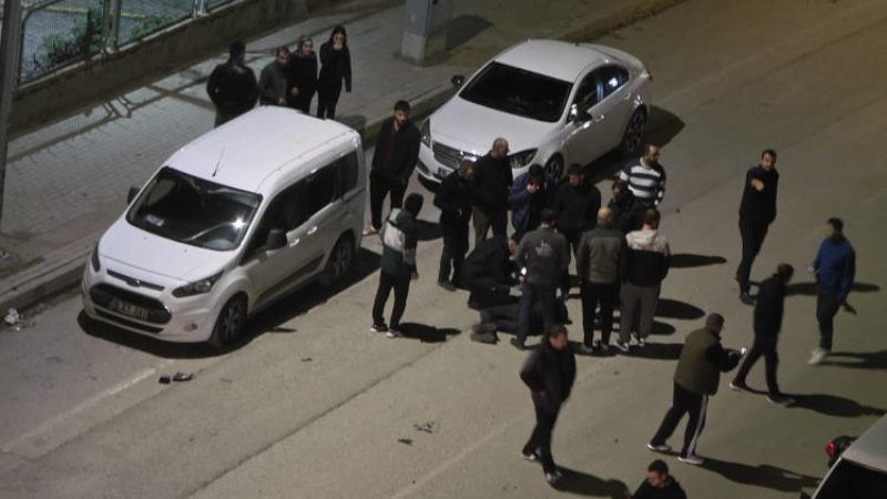 Bursa'da yürekler ağza geldi; 3 araca çarptı