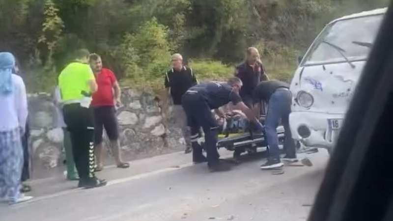 Bursa'da yürekler ağza geldi; 4 yaralı var...