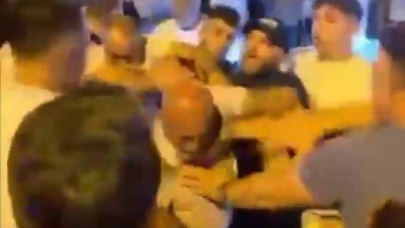 Bursa'da zabıta ve seyyar satıcılar birbirine girdi!