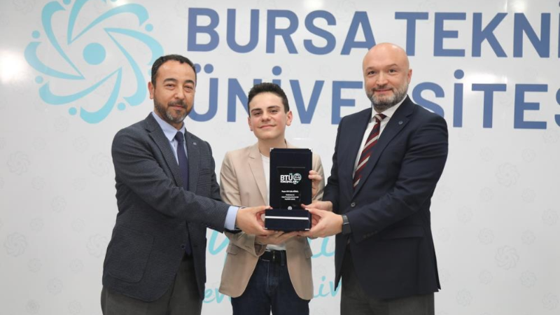 Bursa'da zirveye giden yolculuğunu anlattı