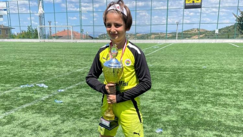 Bursa'dan Fenerbahçe'ye bir transfer daha!