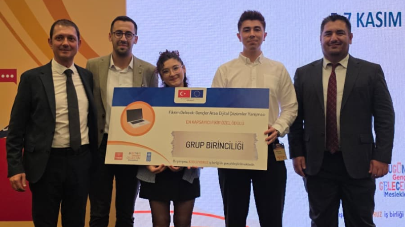 Bursalı gençlerin digital projesine ulusal ödül