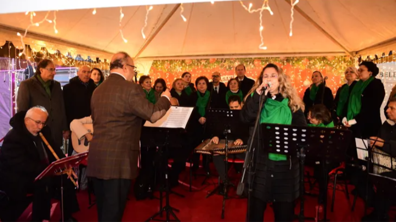 Bursalıları geçmişe doğru yolculuğa çıkaran konser