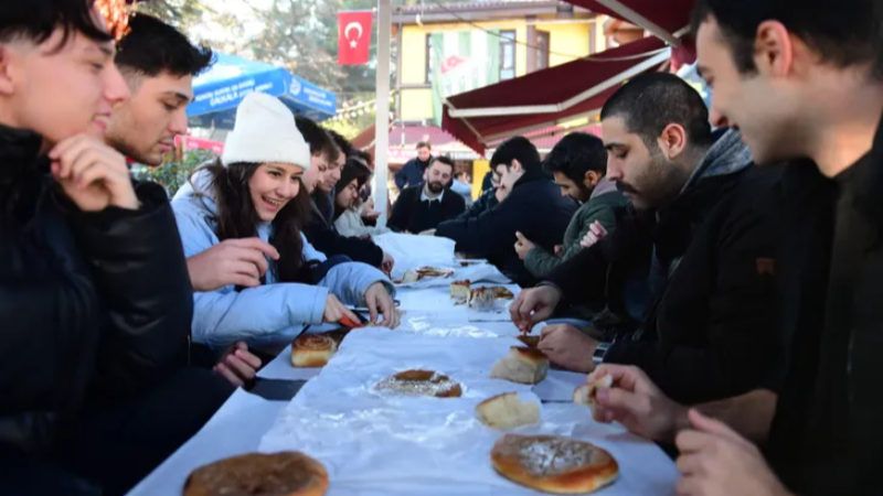 Bursa'nın nefis lezzetleriyle tanıştılar!