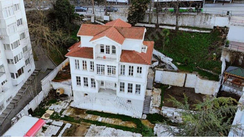 Bursa’nın tarihi köşkü satışta! İşte fiyatı...