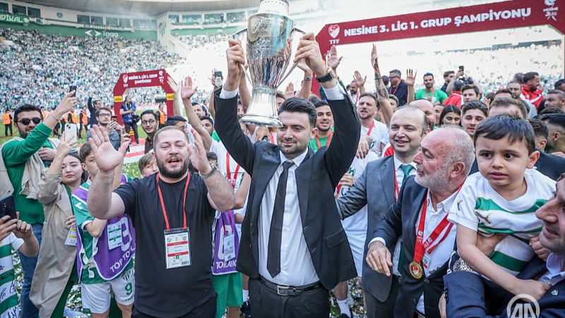 Bursaspor Başkanı Çelik büyük oynuyor; Haydi Avrupa'ya...