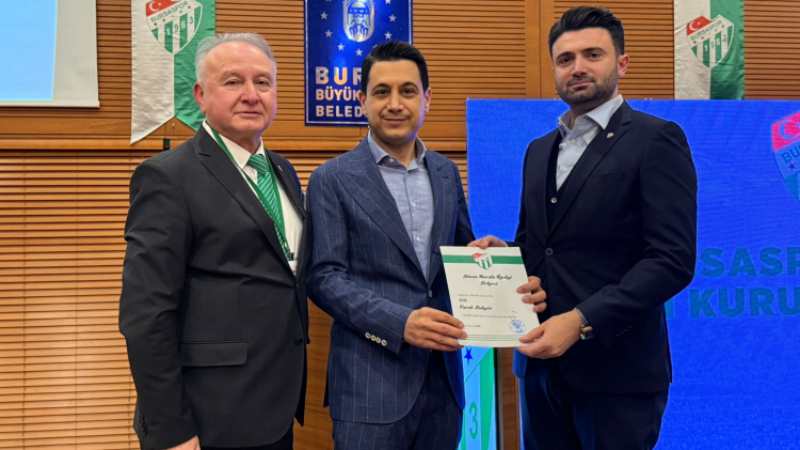 Bursaspor Başkanı Enes Çelik’ten önemli mesajlar