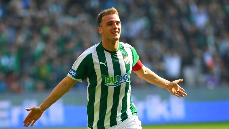 Bursaspor, Ertuğrul Ersoy'u resmen açıkladı...