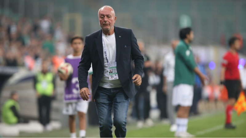 Bursaspor Futbol Şube Sorumlusu'ndan dikkat çeken açıklama!