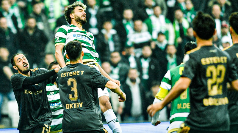 Bursaspor puana razı oldu; Çok kaçırdık...