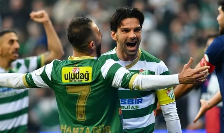 Bursaspor'un kaptanı öyle bir paylaşım yaptı ki...