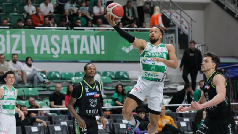 Bursaspor Yörsan'dan play off için önemli galibiyet