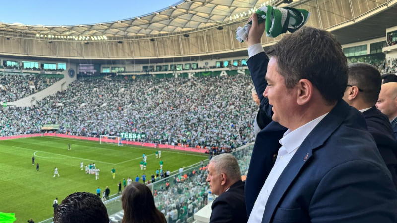 Bursaspor'a her zaman destek olan başkanlar çok mutlu!