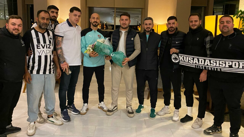 Bursaspor'a Kuşadası'nda anlamlı jest