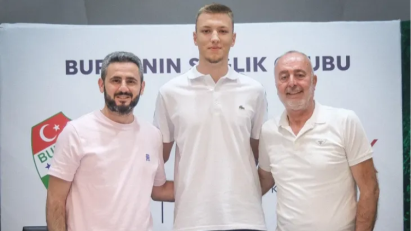 Bursaspor'da bir imza daha!