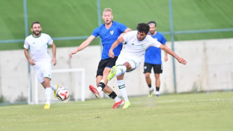 Bursaspor'da keyifler yerinde; Farklı galibiyet
