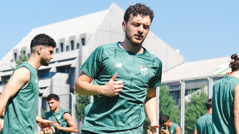 Bursaspor'da sıcak havada yoğun tempo