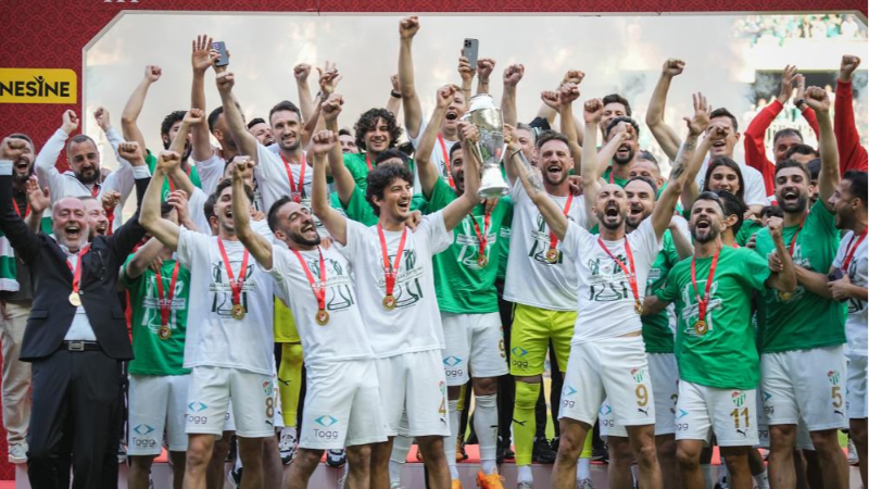 Bursaspor'da sözleşmesi biten isimler kimler?