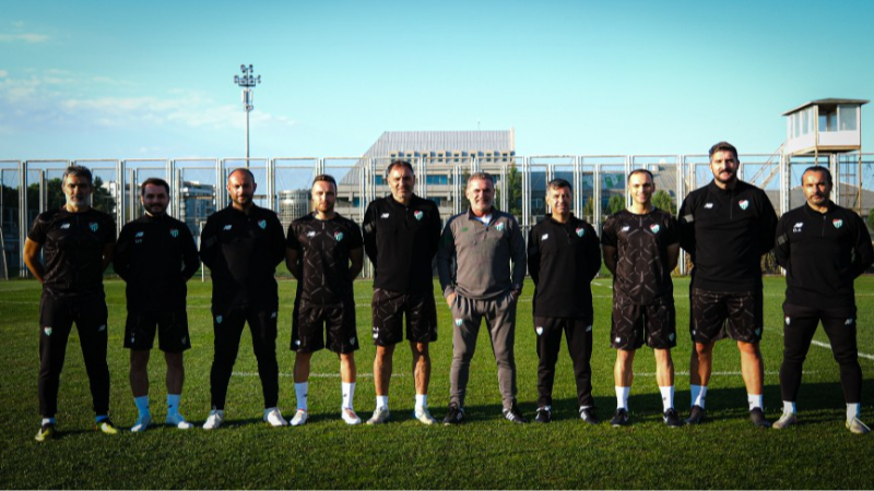 Bursaspor'da teknik ekip netleşti!