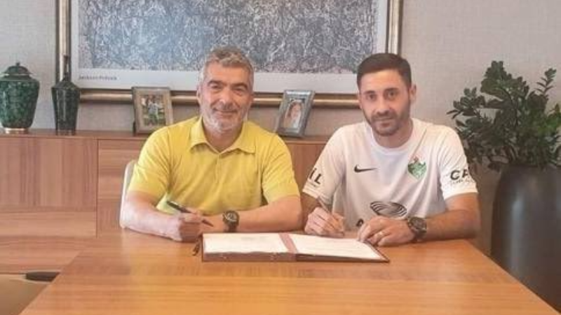 Bursaspor'dan gönderildi TFF 1.Lig'e gitti