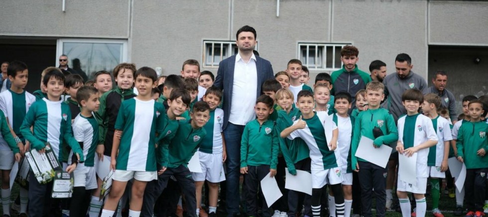 Bursasporlu minik kramponların büyük heyecanı!