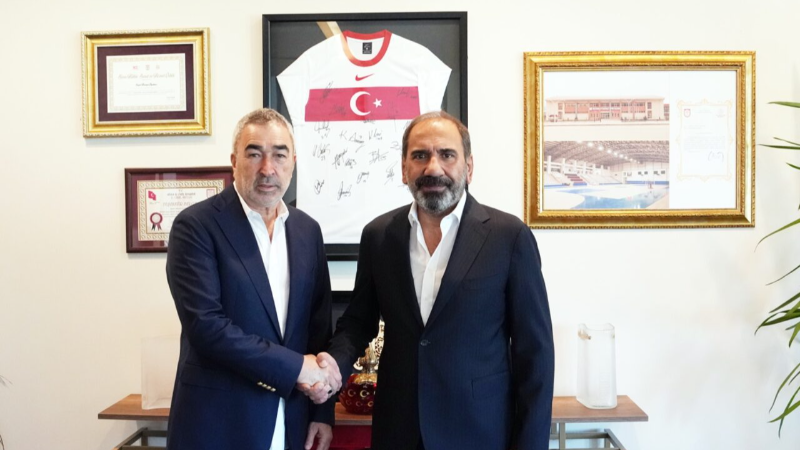Bursaspor’un eski hocası TFF'de bakın hangi göreve geldi