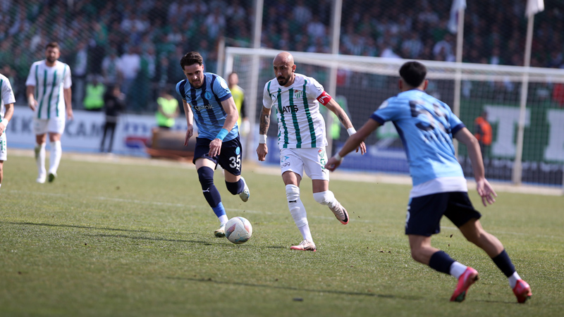 Bursaspor'un hocası beraberlik için dedi?