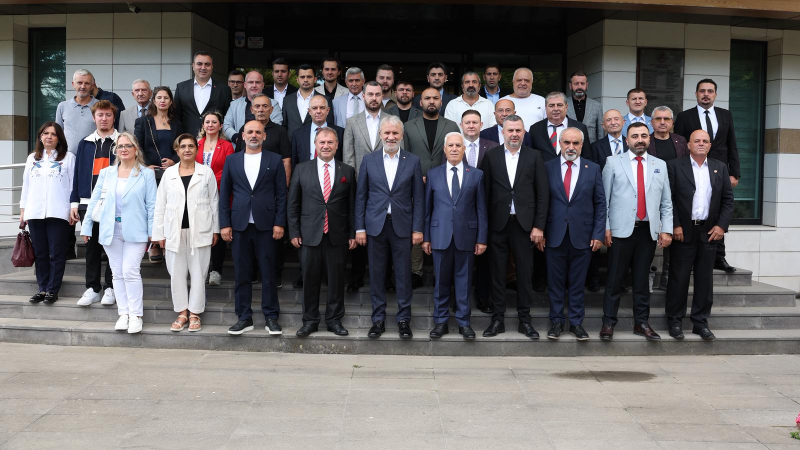 'Bursa'yı halkımızla yönetiyoruz'