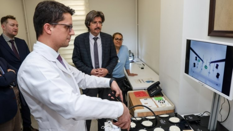 BUÜ Hastanesine yeni laboratuvar