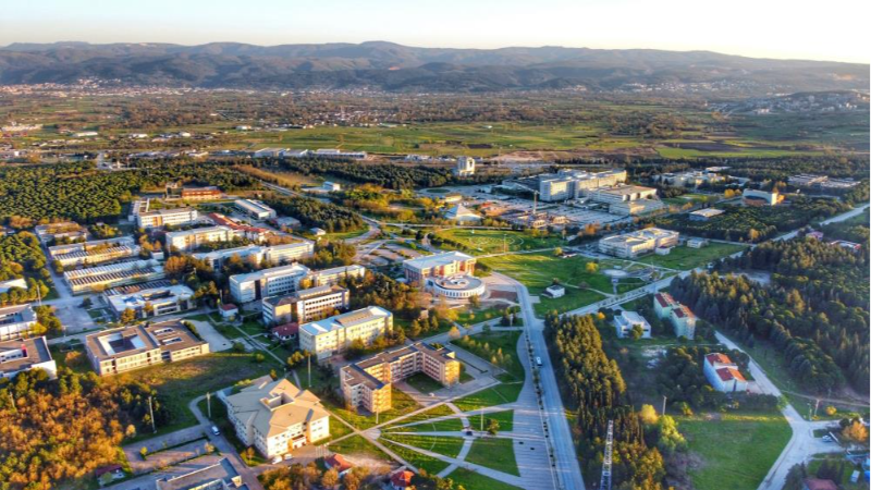 BUÜ’nün 50. yılını herkes konuşacak; SOLOTÜRK'ten özel gösteri...
